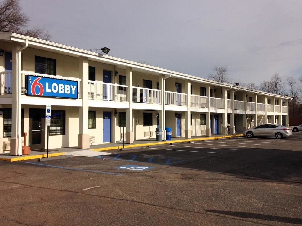 Motel 6 New Brunswick Exterior foto