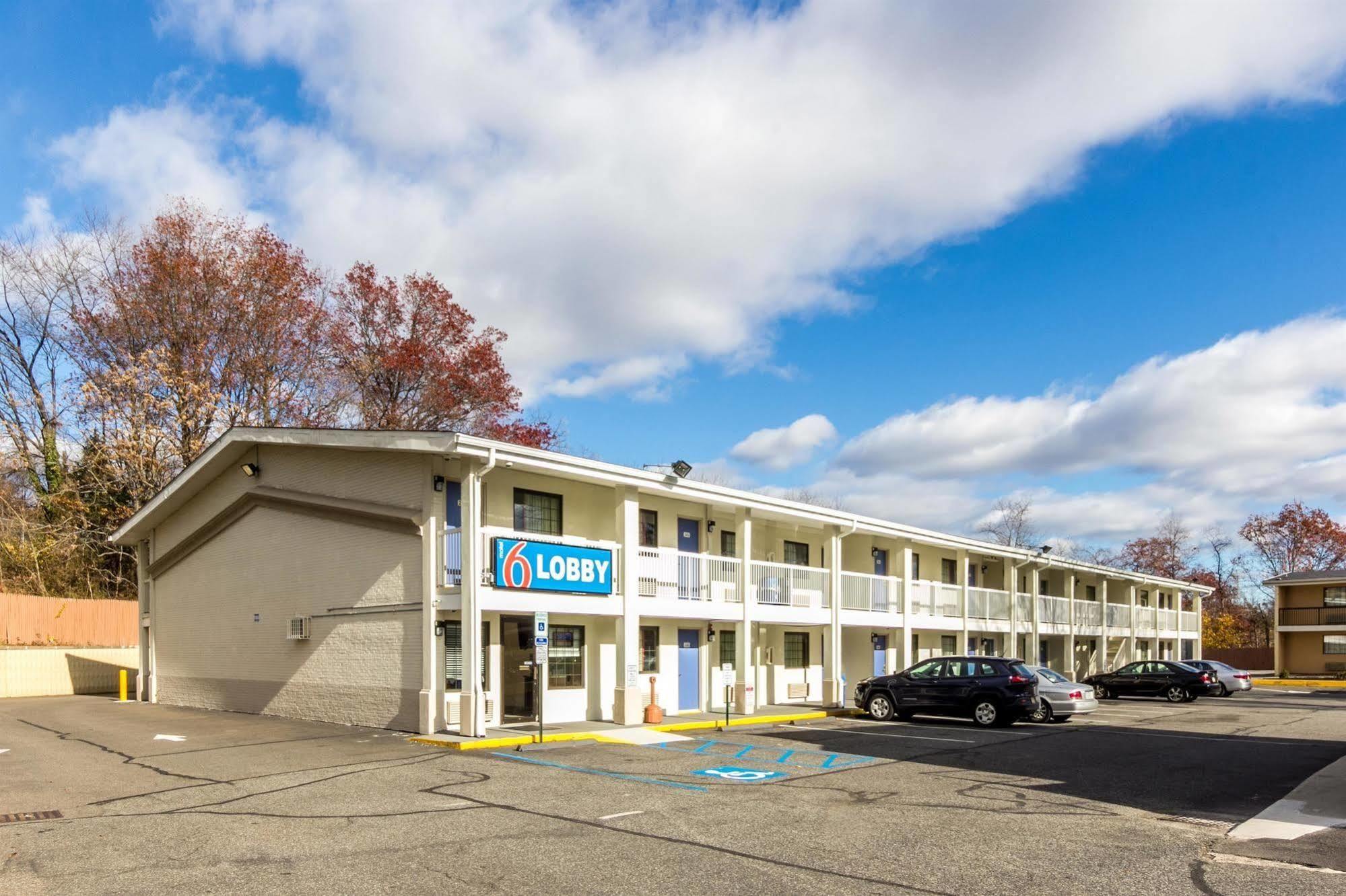 Motel 6 New Brunswick Exterior foto